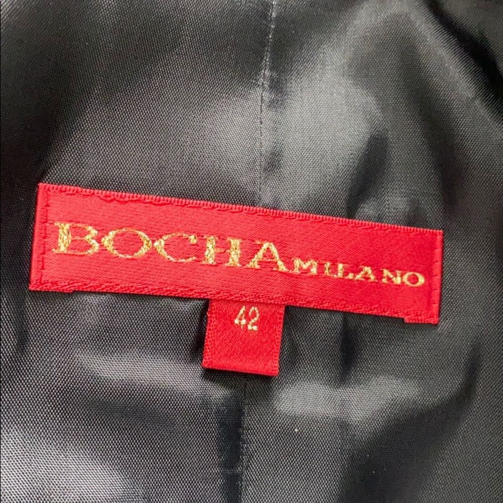 Black jacket. - Picture 4 of 6